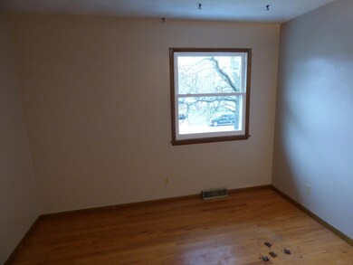 52726 W Cypress Cir, South Bend, IN 46637 - photo 6