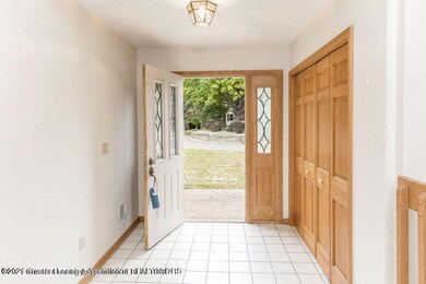 7139 Willow Woods Cir, Lansing, MI 48917 - photo 4