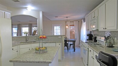 8911 Aber Trail Ct, Houston, TX 77095 - photo 7