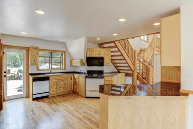 Tons of Cabinets!
