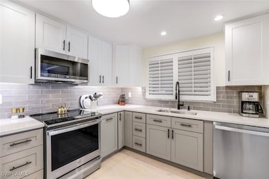 4150 Crayton Rd unit B2, Naples, FL 34103 - photo 4