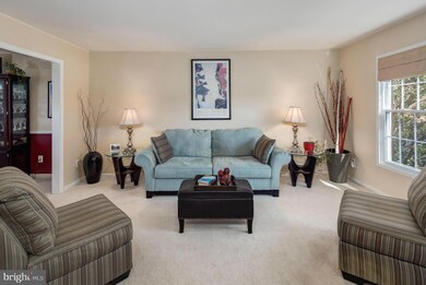 8420 Grenoble Ct, Springfield, VA 22152 - photo 6