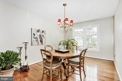 13459 Stream Valley Dr, Chantilly, VA 20151 - photo 7