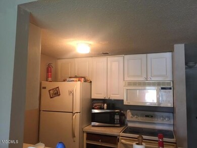 238 ml kitchen 2