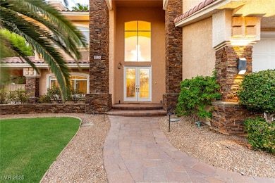 10024 Rolling Glen Ct, Las Vegas, NV 89117 - photo 2