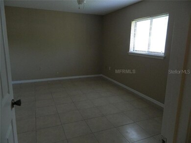 737 E Alfred St unit 4, Tavares, FL 32778 - photo 7