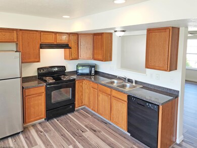 315 Falcon Run, Morgantown, WV 26508 - photo 6