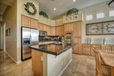 013_Kitchen Island