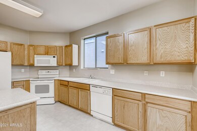 09 Kitchen