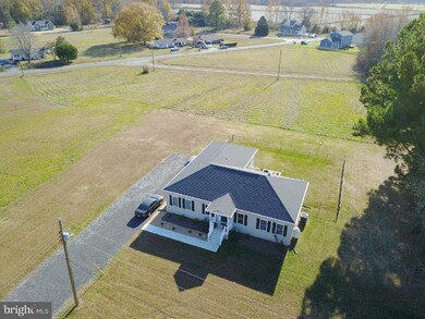 72 Lee St, Colonial Beach, VA 22443 - photo 2