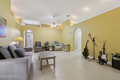 4-web-or-mls-Iceni Court-S1707-004