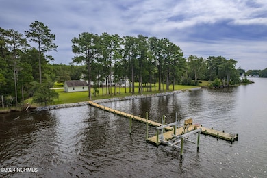 102-web-or-mls-Styron Photo 300 Carraway
