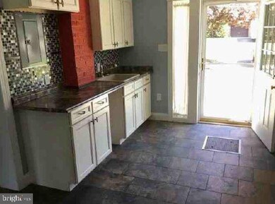 35 S Hollywood Blvd, Hazleton, PA 18202 - photo 6