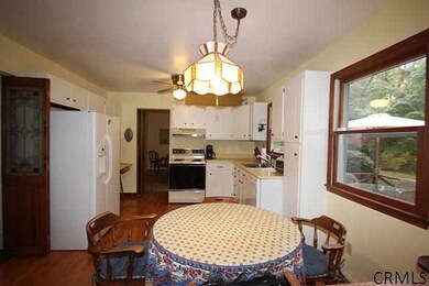 33 Brightonwood Rd, Glenmont, NY 12077 - photo 6