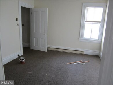 164 7th St unit 2ND FL, Salem, NJ 08079 - photo 3