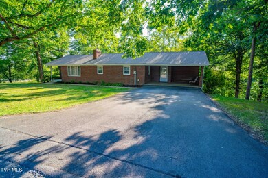 101 Wright Ln-2