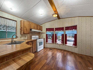 700 E Gobbi St unit 37, Ukiah, CA 95482 - photo 4