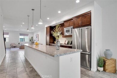 1512 W Artesia Square unit F, Gardena, CA 90248 - photo 3