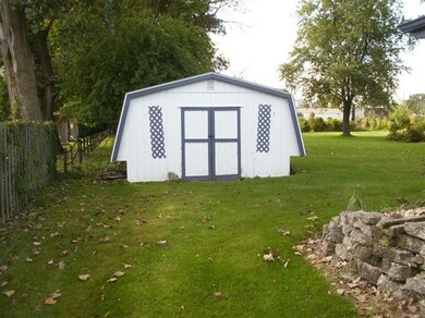 2924 44th St, Highland, IN 46322 - photo 2