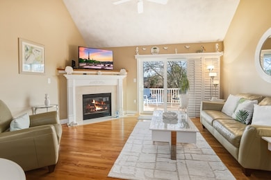 37 Peaslee Cir unit 37, Middleton, MA 01949 - photo 5