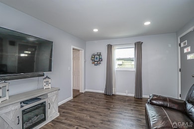 21 E William St, Fords, NJ 08863 - photo 4