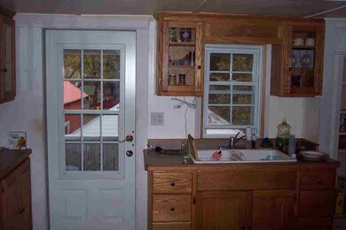 179 Bay St, Glens Falls, NY 12801 - photo 7