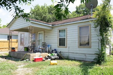5422 Minden St, Houston, TX 77026 - photo 2