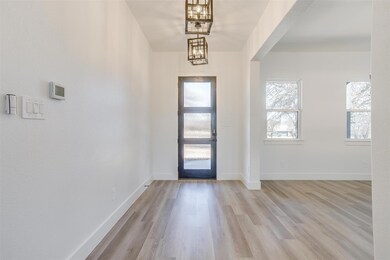 405 Zonaverde Ct, Poolville, TX 76487 - photo 5