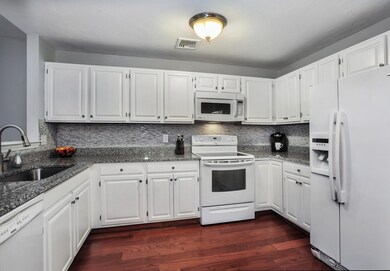 26 Hobart Ln, Rockland, MA 02370 - photo 3