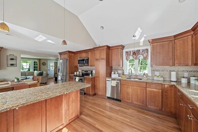 19 Adorn St, Weymouth, MA 02188 - photo 7