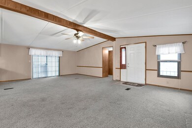 4449 Janice Marie Blvd, Obetz, OH 43207 - photo 4