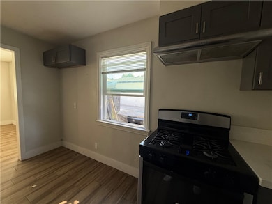 924 W Chestnut Ave unit 1/2, Santa Ana, CA 92703 - photo 4