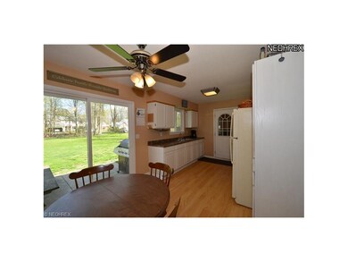 867 W Shore Blvd, Sheffield Lake, OH 44054 - photo 5