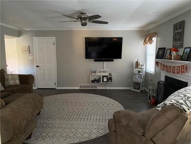 249 Blenheim Dr, Easton, PA 18045 - photo 3