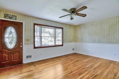 003_Living Room