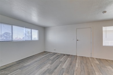 304 Orland St unit 56, Las Vegas, NV 89107 - photo 5