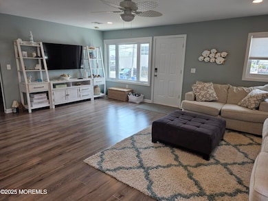 9 Neptune Rd, Toms River, NJ 08753 - photo 7