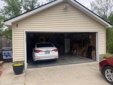 7011 John Paul Ln, Louisville, KY 40229 - photo 6