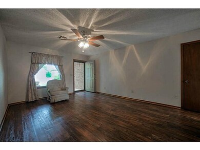 Den/Family/Great Room. Updated floors in living.