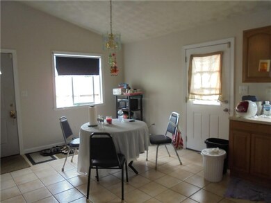 322 Willard Ave, Providence, RI 02907 - photo 3