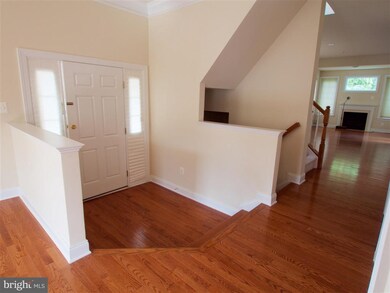 12811 Fox Fern Ln, Clarksburg, MD 20871 - photo 4