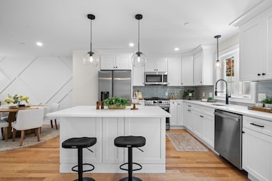 14 Mohawk Dr, Londonderry, NH 03053 - photo 3