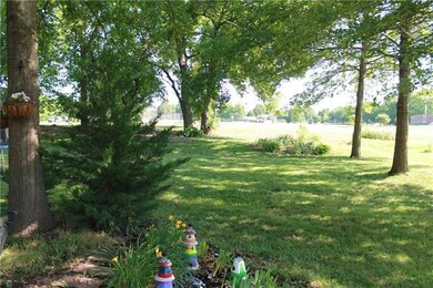 414 Linden Place, Raymore, MO 64083 - photo 5