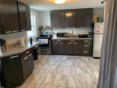 8 Beacon St, Nashua, NH 03064 - photo 2