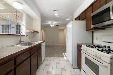 7703 Peaceful Hill Ln unit B, Austin, TX 78748 - photo 3