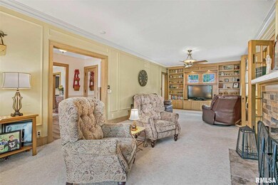 1026 E High St, Davenport, IA 52803 - photo 4