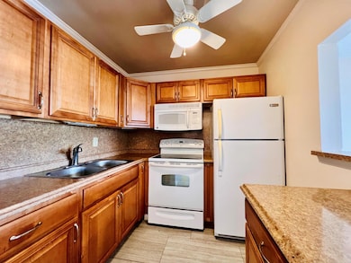 50 Coventry C unit 50, West Palm Beach, FL 33417 - photo 2