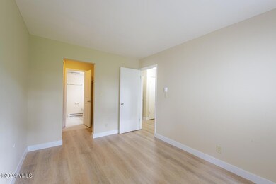 998 W Beaver Creek Blvd Avon-large-010-0