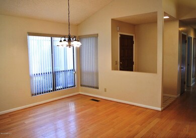 Dining entry