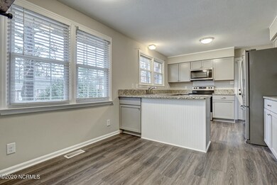 1406 Clifton Rd, Jacksonville, NC 28540 - photo 7